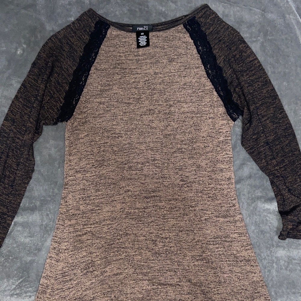 Rue21 Women's Heathered Brown Top with Black Lace Sleeves